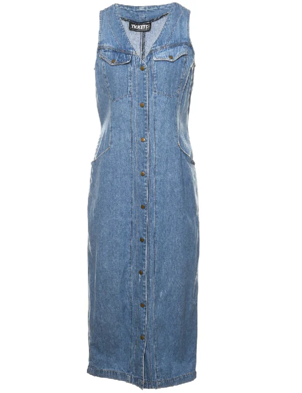 Recycled Fabric T-ShirtsLight Wash Denim Dress - M